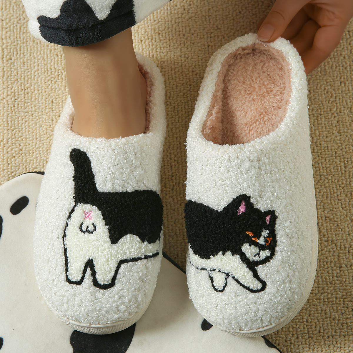 Winter Plush Cute Dachshund Em - Sewing Fabric ulasan dan harga